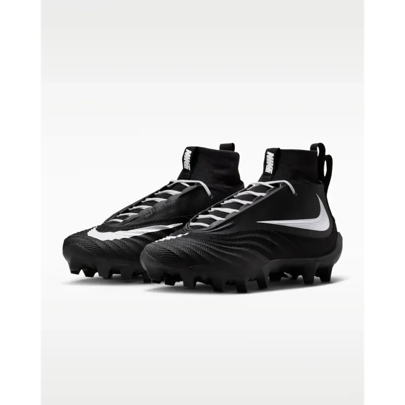 Paire de crampons moulés Nike Alpha Menace Pro 5 pour le football américain, vue de profil.