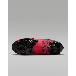 Semelle extérieure et platine de crampons moulés de la Jordan 312 TD conçue pour une traction maximale.